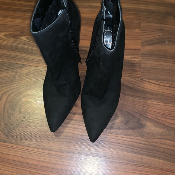 3.5 inch hills BCBG Paris boots - Picture 8 of 8